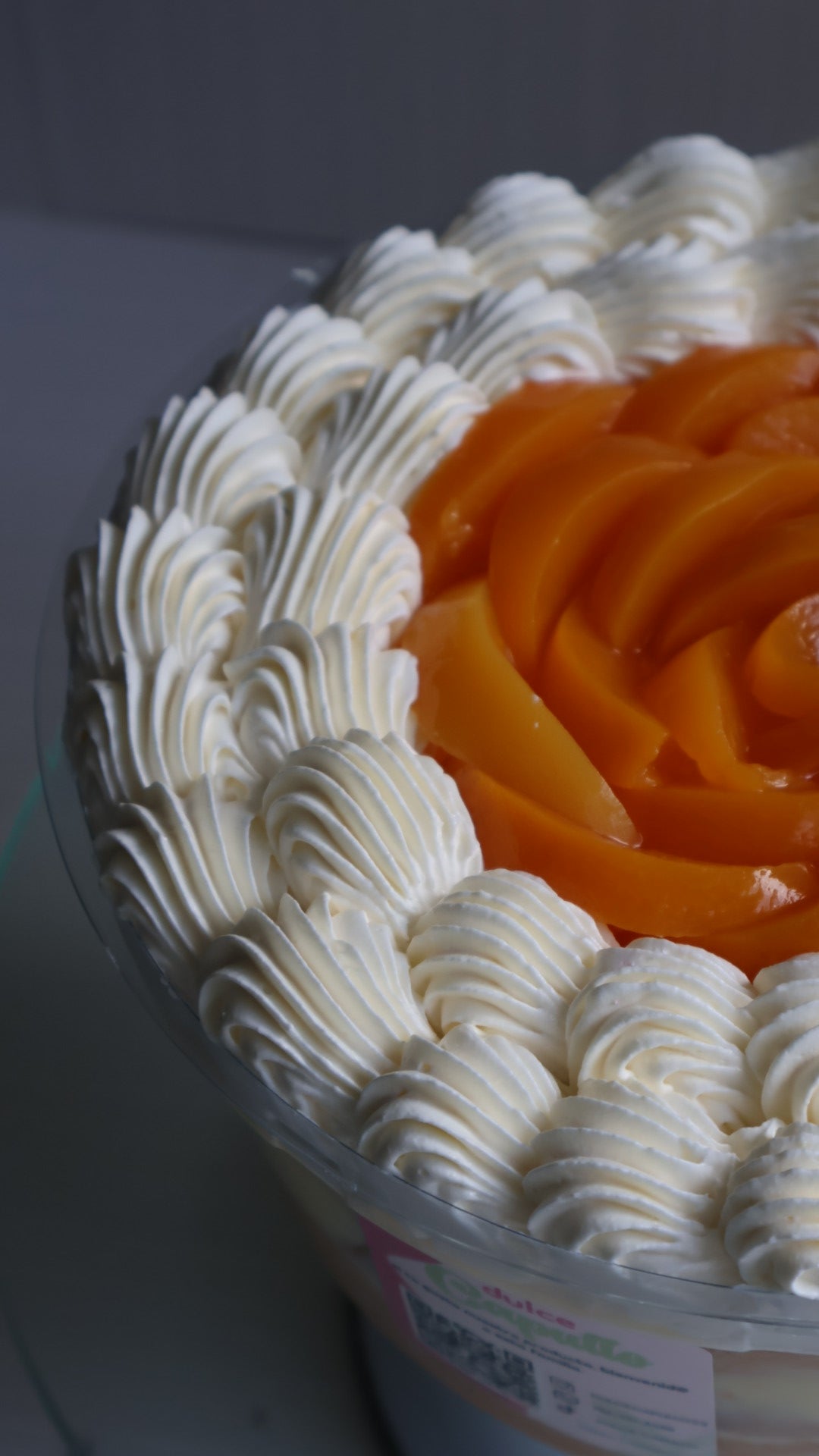 Tres Leches en Domo Rellena